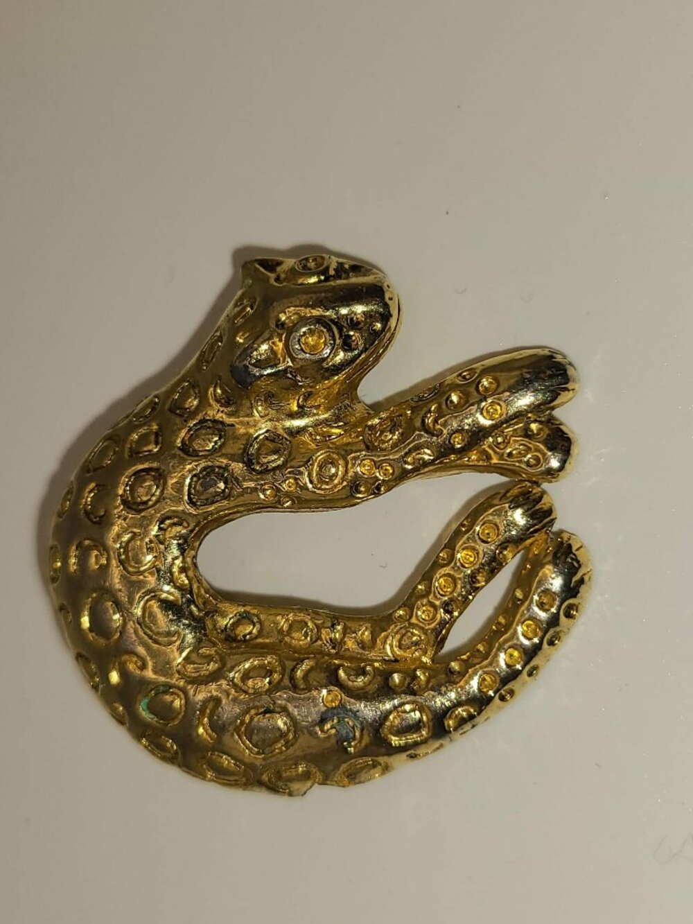 Antique Goldtone Cheetah Pin